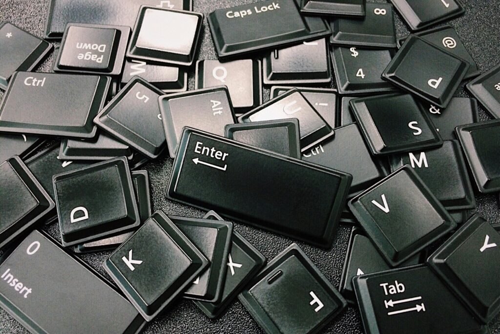 How to clean keyboard keys