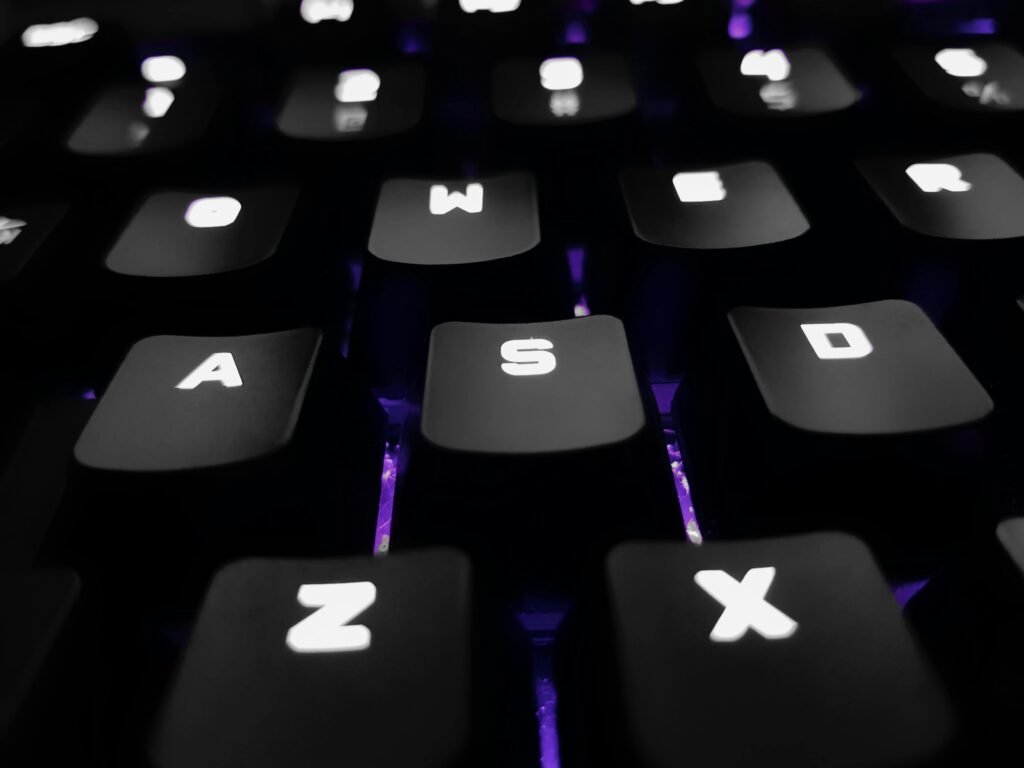 How to clean keyboard keys